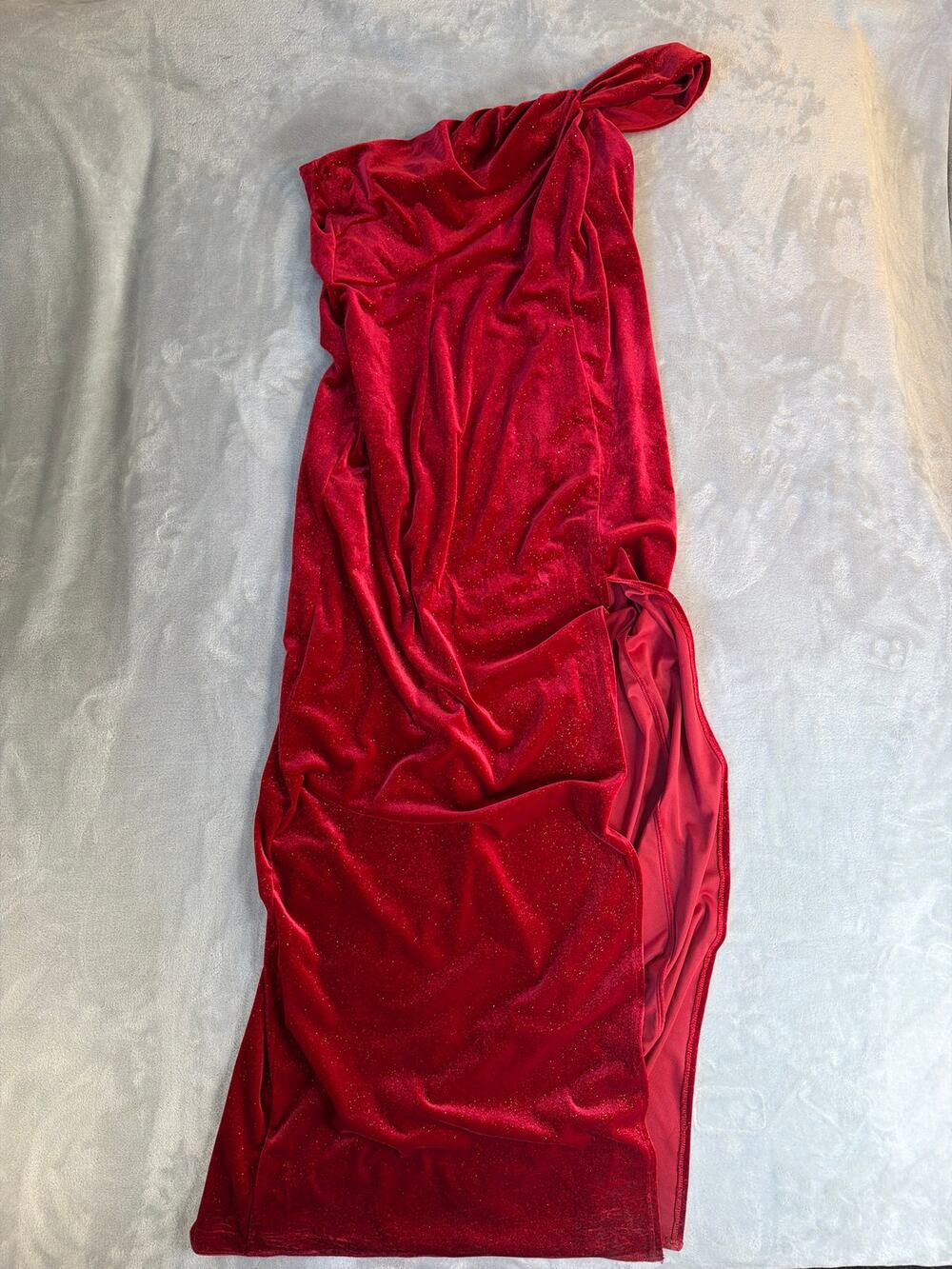 DB Studio Red Glitter Velvet One Shoulder Formal Dress Gown High Slit Size 14